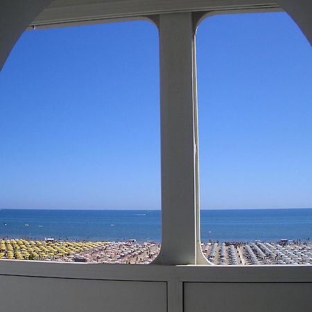 Hotel Spiaggia Marconi Rimini Buitenkant foto