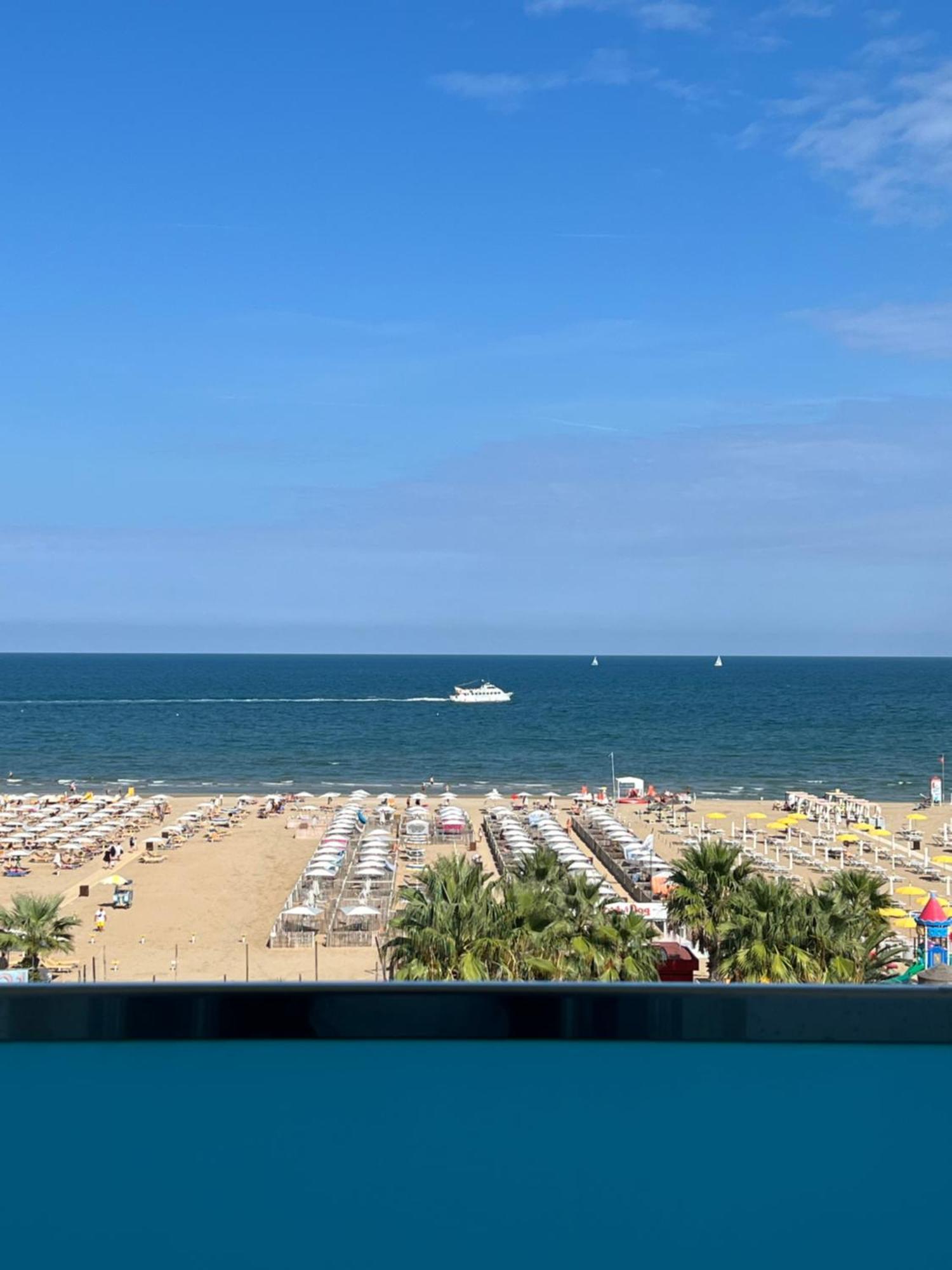Hotel Spiaggia Marconi Rimini Buitenkant foto